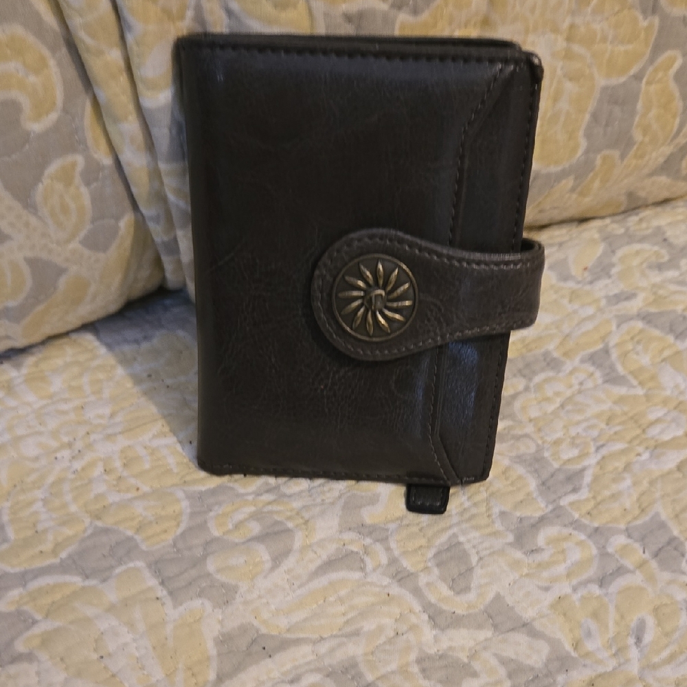 Travelambo Green Leather Wallet